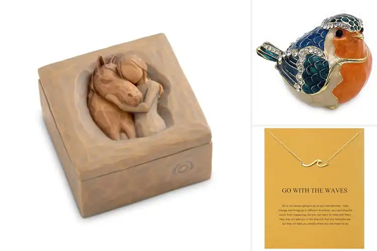 Detailed view of Best Gift For Jewelry Lovers: 8 Unique & Thoughtful Ideas